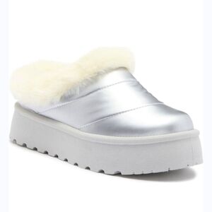 Steve Madden Silver White Platform Mules Size 8  NEW
